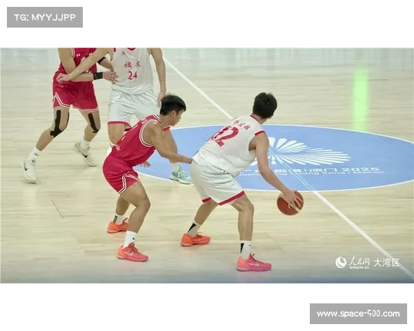 全运会香港U22男篮亮相“红馆”，球迷到场激情助威