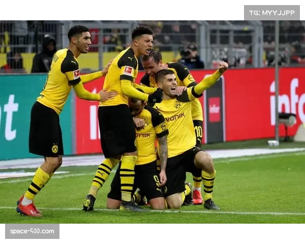 多特蒙德采用更具攻击性打法,增加中场前插次数 多特蒙德采用更具攻击性打法,增加中场前插次数